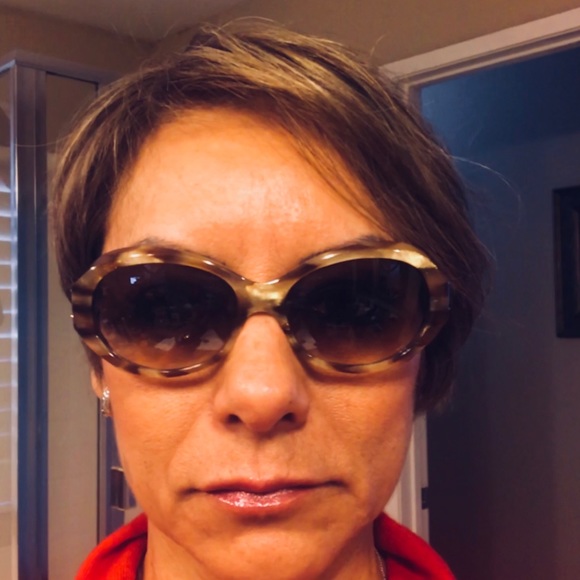 Louis Vuitton sunglasses - Picture 3 of 8